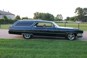 Cadillac DeVille 9-passenger Station Wagon by WISCO 1969 года 